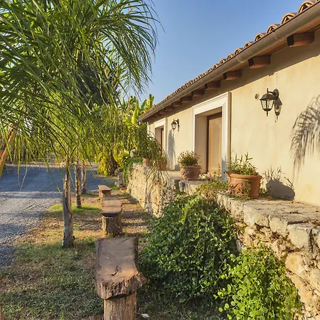 Dei Papiri Fonte Ciane Gospodarstwo agroturystyczne *